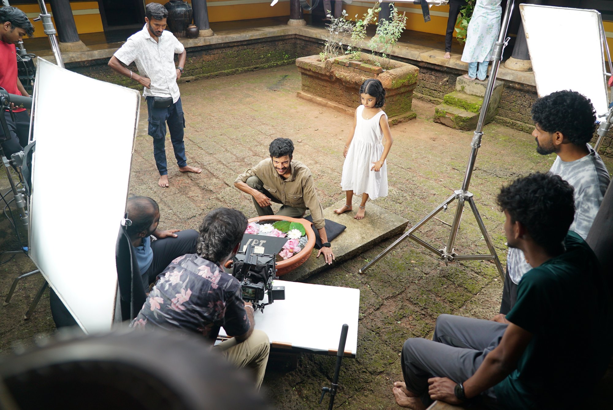 Akhil Prakash on set